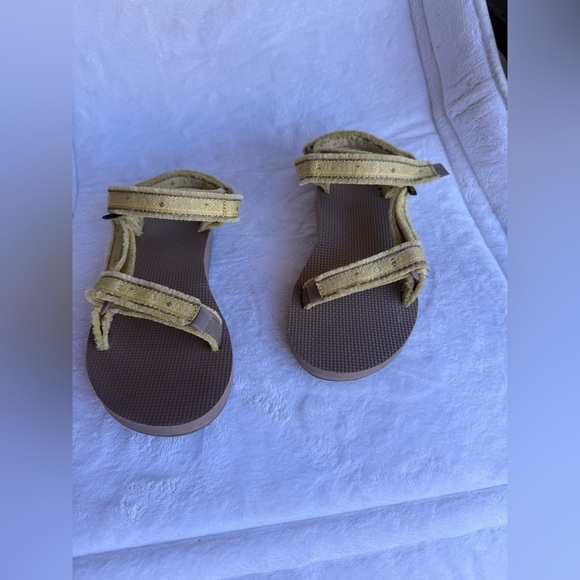 TEVA ORIGINAL UNIVERSAL MARESSA SANDALS WOMEN’s Size 7 Shoes light yellow - Picture 7 of 15